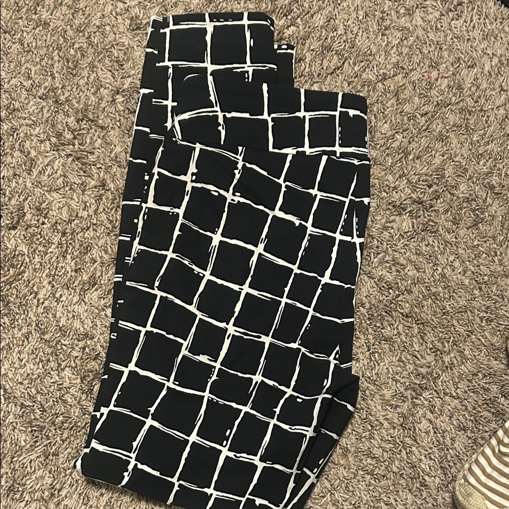 Stylish Black and White Grid Women's Pants